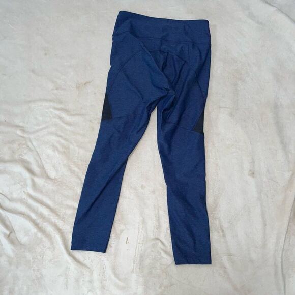 Outdoor Voices Navy Blue and Black Cropped Leggings | Sz S - Picture 4 of 5